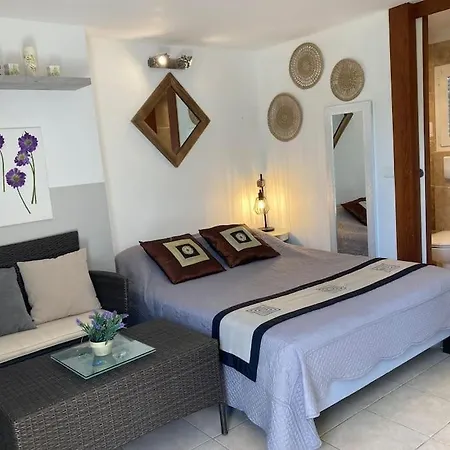 A 200m Du Centre De Vecchio. Дом отдыха